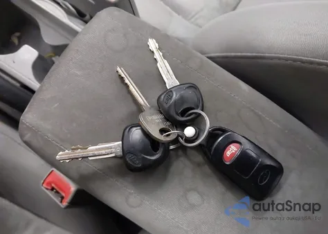 2010 Hyundai Elantra Gls from USA, damaged, VIN KMHDU4AD2AU828300